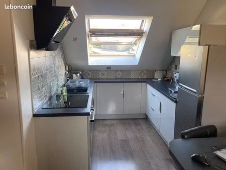 f2 meublé confort tout équipé  avec parking