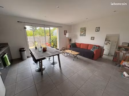 maison plein bourg la montagne