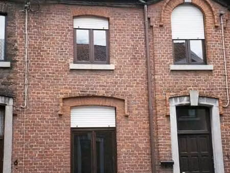 maison deux chambres + jardinet