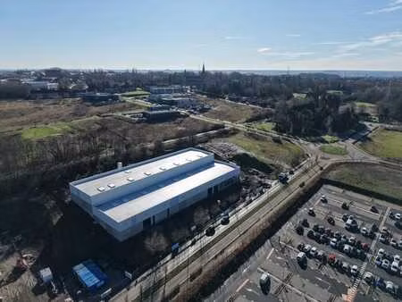 cellules pme 200m2 - disponible mi-avril 2026!