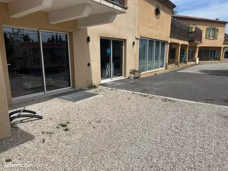 local commercial 60 m² - roquefort les pins - bail tous commerces