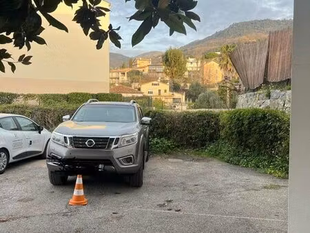 parking extérieur vence
