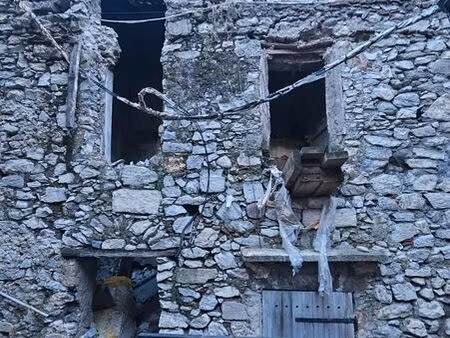 maison de village en ruine