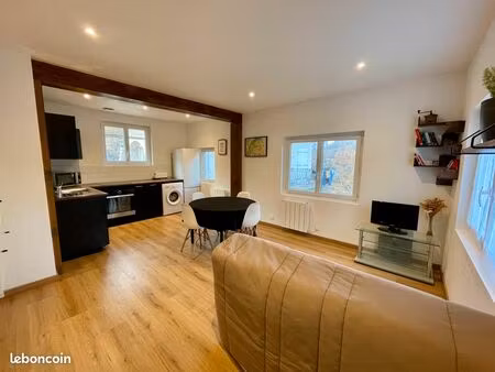 maison t2 indépendante de 40m² dans une propriété avec terrasse et jardin