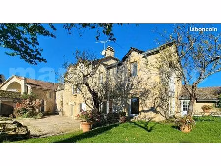 maison 11 pièces 202 m²