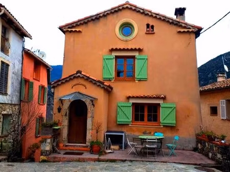 maison village la tour