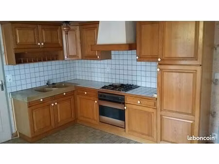 maison à leignes sur fontaine