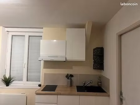 studio meublé eau et électricité compris