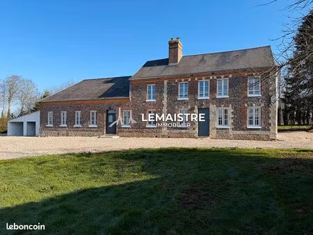 maison 8 pièces 260 m²