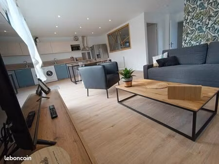 t2 meublé belle pretation climatisé