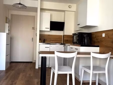 studio meublé 27m² à louer- dispo à partir du 18 avril- laval