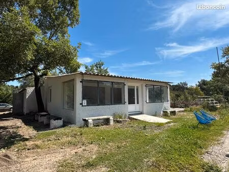 local à louer petite restauration / snack au cœur d’écuries