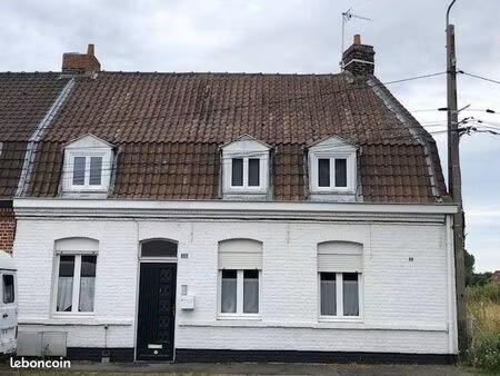 studette meublée + communs pour étudiant