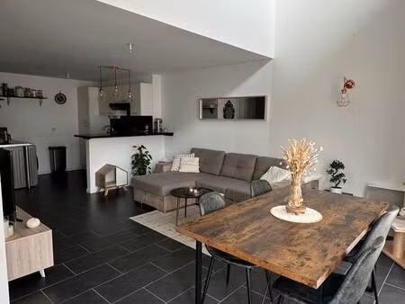 loue appartement coquet style loft
