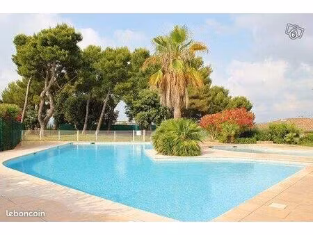 biot appartement 3 pièces avec vue mer panoramique et vaste terrasse piscine