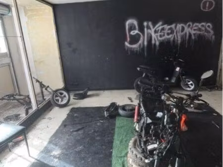 cherche box ou garage fermer 13015 13016 urgent