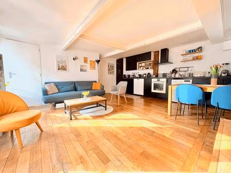 paris 2 - rue montmartre - 3 pieces au calme