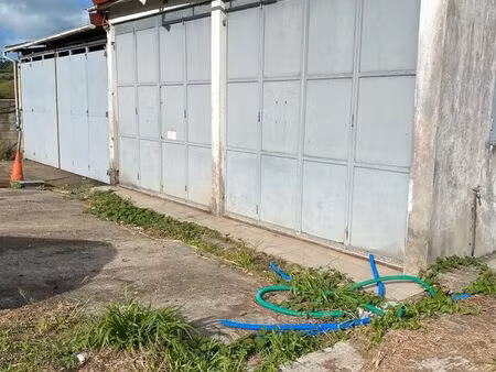 a louer local commercial