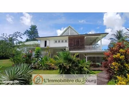 propriété 12 pièces 318 m²