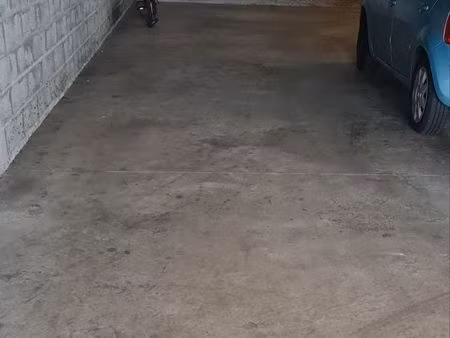 place de parking souterrain à louer  caen beaulieu  bd georges pompidou