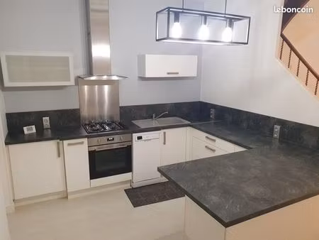 location maison de ville