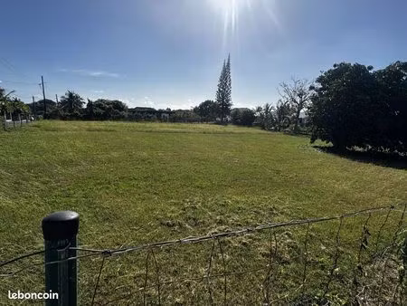 terrain 1080 m² saint-françois