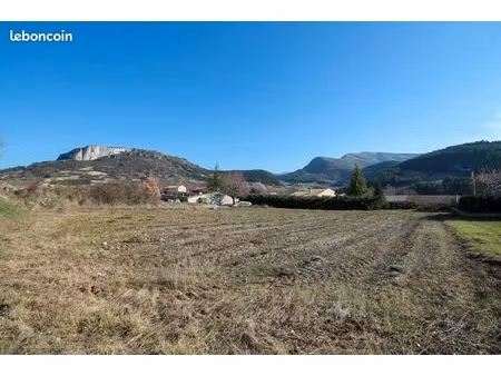 terrain 1 280 m² mevouillon