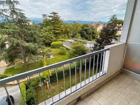 appartement t3 lumineux