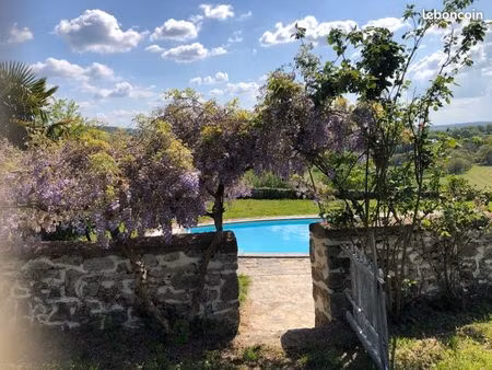 corps de ferme au calme