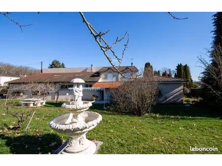 maison 8 pièces 150 m²