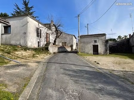 maison à rénover 90m2 +2 dép 55m2  terrain 300m2