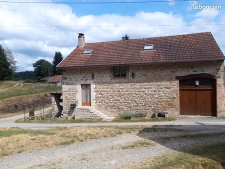 belle maison en pierre au calme