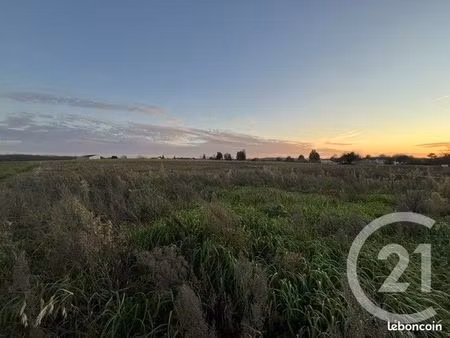 terrain 1 579 m² grezac