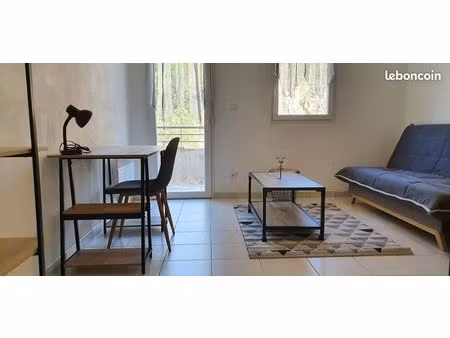 studio meublé 25m²  près des facultés  ifsi