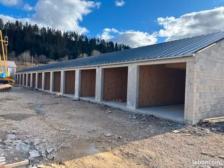 box de stockage 27m2