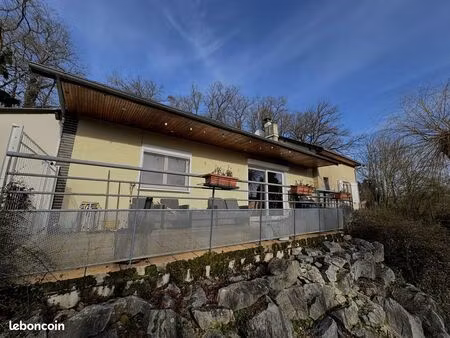 maison 4 pièces 85 m²