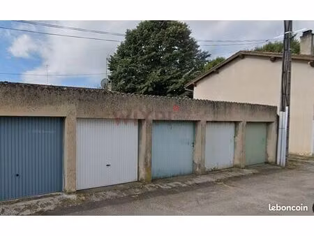parking/box 14 m² bourg de peage