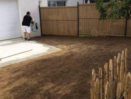 maison 2 chambres avec petit jardin neuve