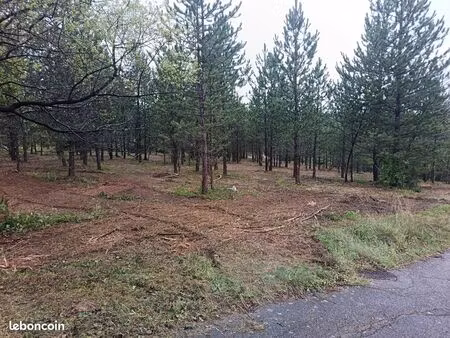 terrain viabilisé de 408 m2 à mollans sur ouveze