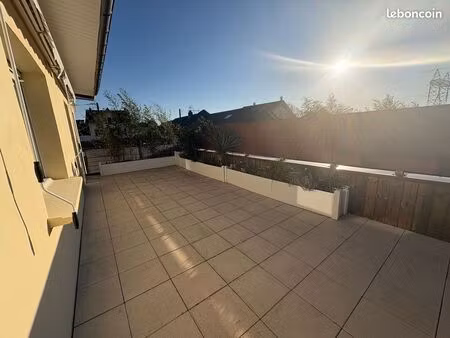 maison individuelle atelier + appartement