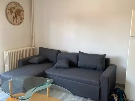 t2 meublé avec balcon et parking - quartier saint vincent à dax