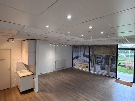 murs commerciaux pericentre caen