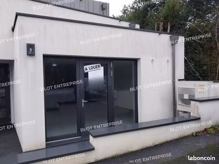 local commercial 60 m²