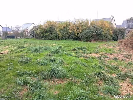 terrain 535 m² ploudiry