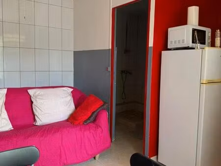 loue studio meublé à baie-mahault 650 toutes charges comprises