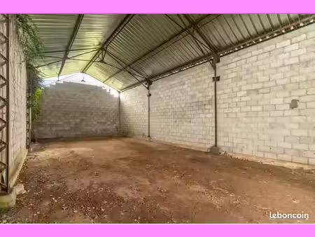 immeuble 2 pièces 873 m² saint-savinien