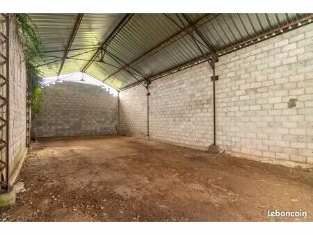 immeuble 873 m² saint-savinien