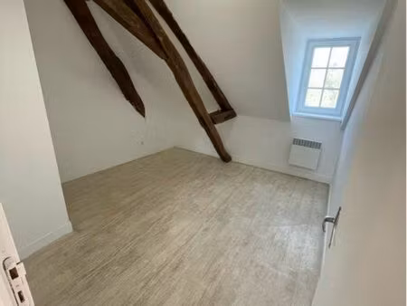 f3 mansardé 2 chambre