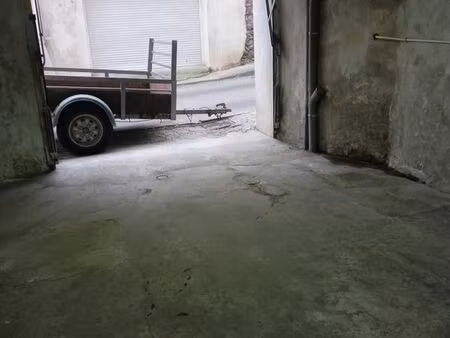 garage fermé proche cv alès