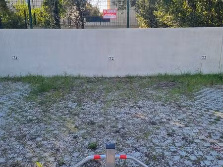 place de parking à louer